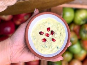 3 Peynirli Zerdeçallı Patlıcan Mezesi Nasıl Yapılır?