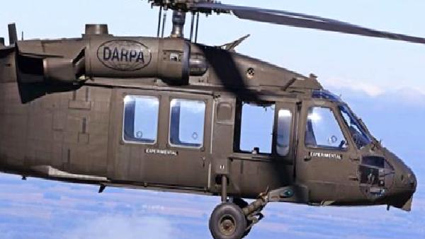 ABD’de bir ilk: Black Hawk helikopteri ilk kez pilotsuz uçtu