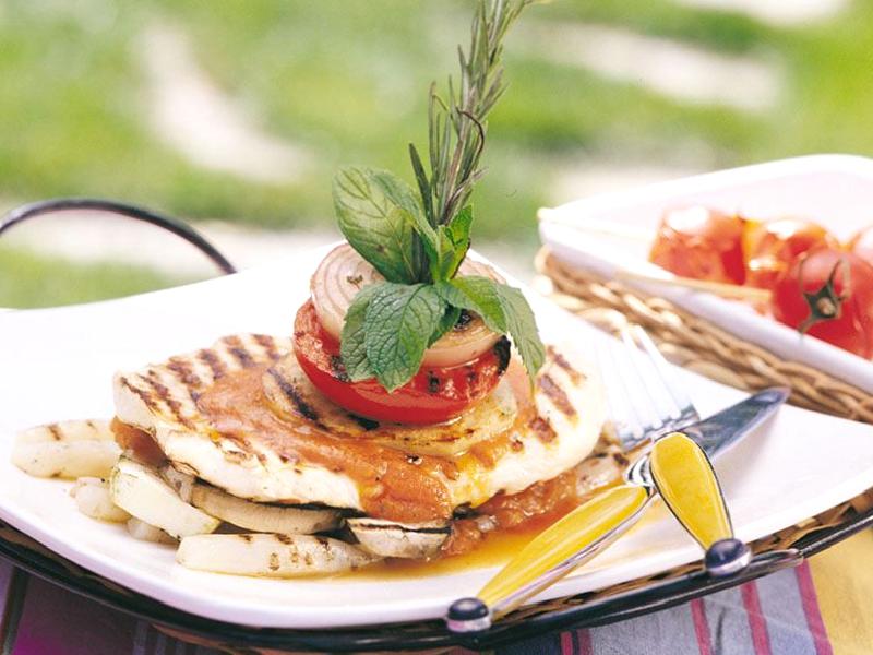 Acı soslu baharatlı piliç Nasıl Yapılır?