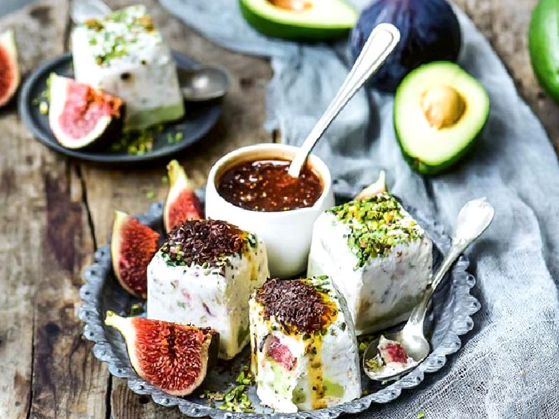 Antep fıstıklı ve incirli avokado semifreddo Nasıl Yapılır?