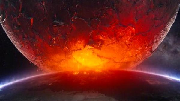 Ay’ın bizi öldürmeye çalıştığı film Moonfall’dan fragman geldi