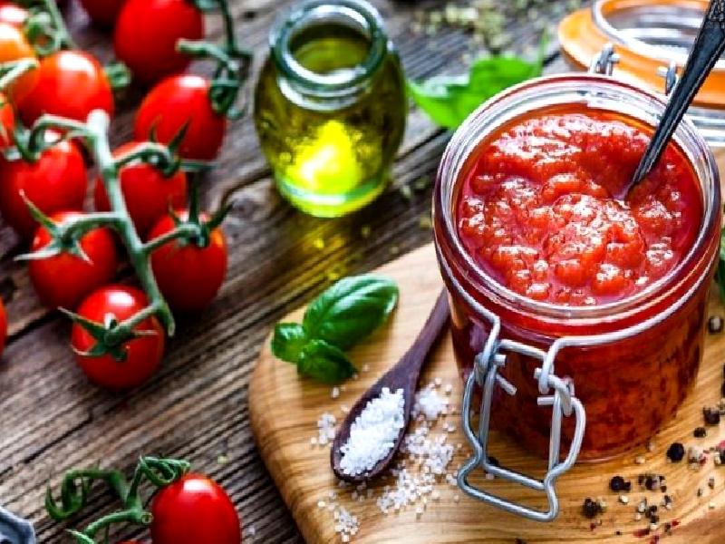 Bademli Domates Sosu Nasıl Yapılır?