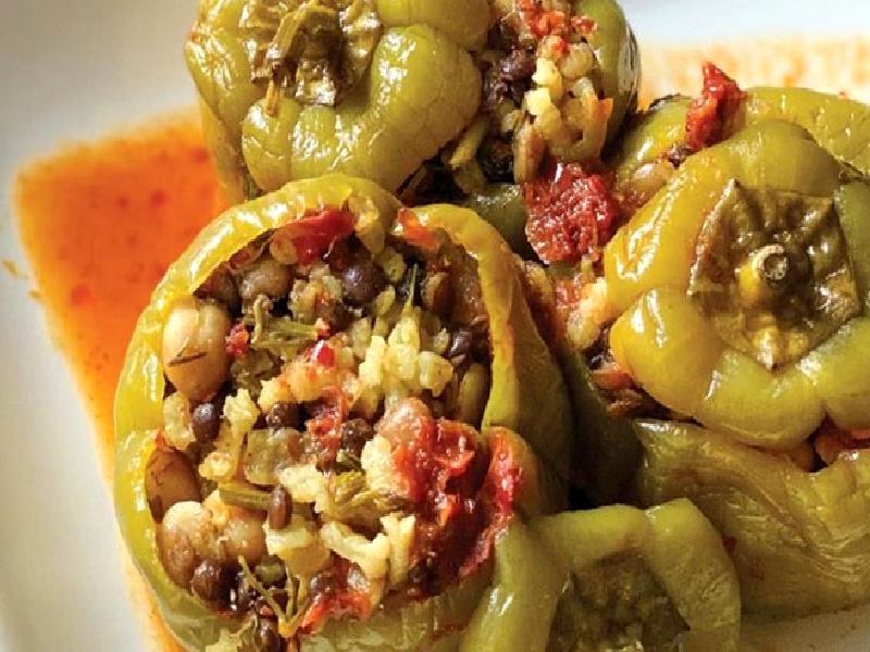 Bakliyatlı Biber Dolması Nasıl Yapılır?