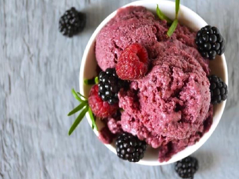 Böğürtlenli Sorbe Nasıl Yapılır?