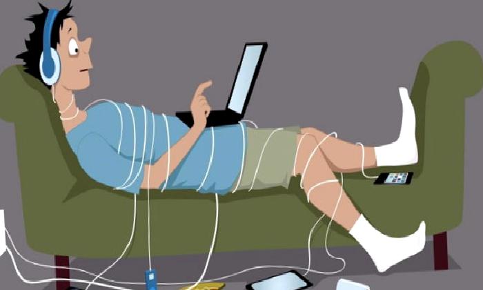 ÇAĞA ÖZGÜ ve BÜYÜMEKTE OLAN BİR SORUN: İNTERNET / AKILLI TELEFON / TV BAĞIMLILIĞI