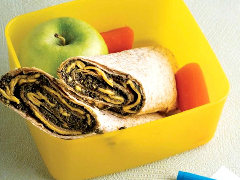 ÇEDARLI TORTİLLA, YEŞİL ELMA VE HAVUÇ Nasıl Yapılır?