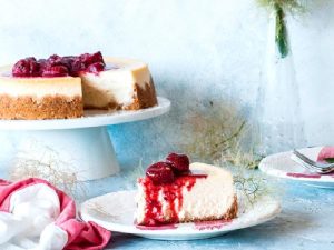 Çilekli cheesecake Nasıl Yapılır?