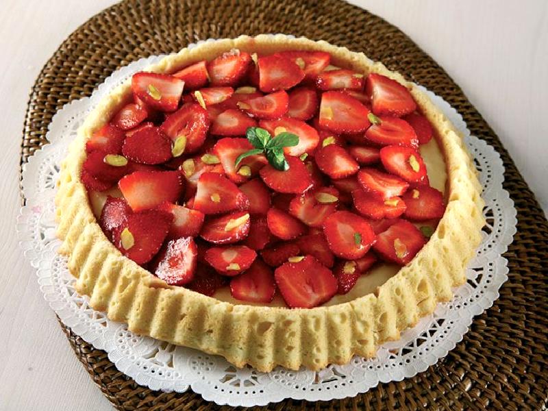 Çilekli tart Nasıl Yapılır?
