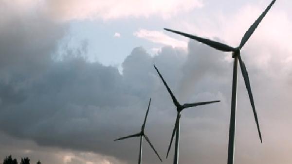 Çin, çöl bölgelerinde 450GW rüzgar ve güneş enerjisi üretmeyi hedefliyor
