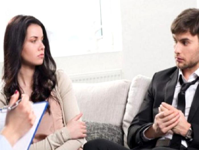 ÇOCUKLARININ HAYATLARINI YUTAN EBEVEYNLER