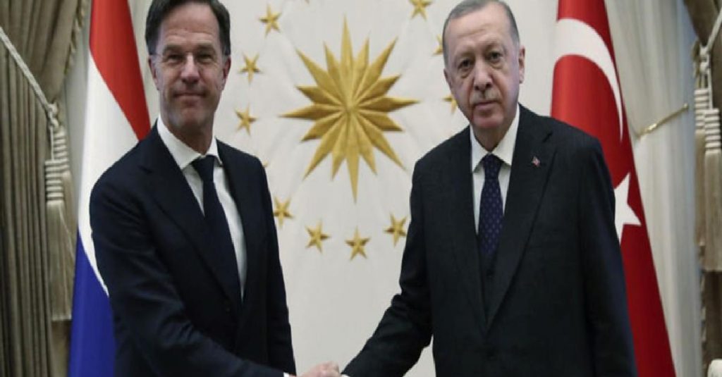 Cumhurbaşkanı Erdoğan ve Hollanda Başbakanı’ndan önemli açıklamalar