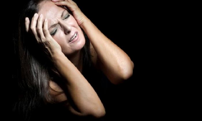 Depresyon basit bir üzüntü değil tedavi gerektiren bir rahatsızlıktır
