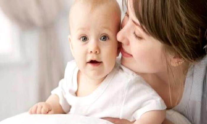 Doğumdan sonra anne sütü ile ilgili merak edilenler