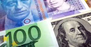 “Doları tahtından etmek söylendiği kadar kolay değil”