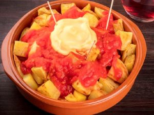 Domates Soslu Patates Nasıl Yapılır?