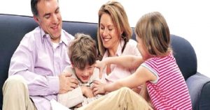 Ebeveynlerin Çocuklarını Güvenli Kılmak için Yapabilecekleri En İyi 5 Şey Öneri