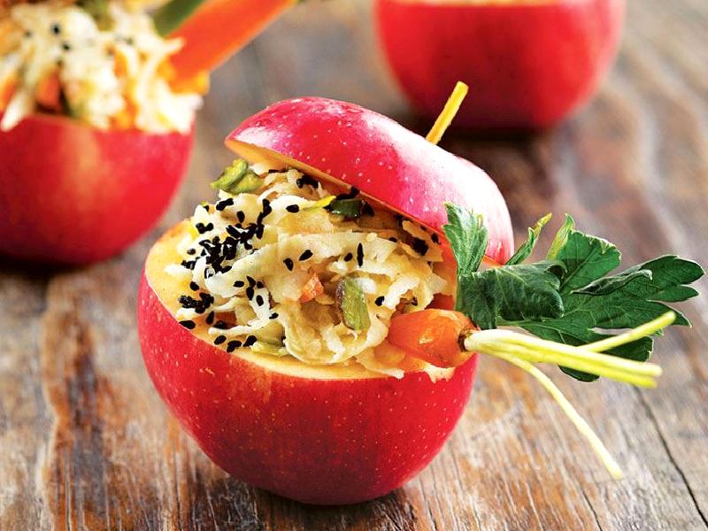 Elmalı Kereviz Salatası Nasıl Yapılır?