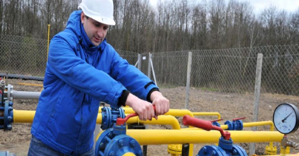 Enerjide krizinde kısa vadeli çözüm barıştan geçiyor