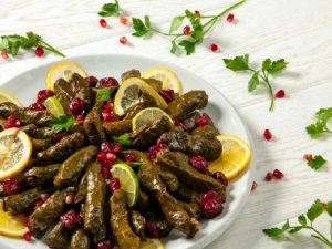 Etli Yaprak Sarma Nasıl Yapılır?