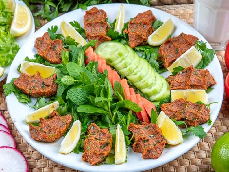 Etsiz Kolay Çiğ Köfte Nasıl Yapılır?