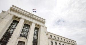 Fed 3 yıl sonra faiz artırdı