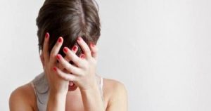 GEÇMİŞTE YAŞANAN KÖTÜ ANILARLA BAŞ ETME; GEÇMİŞİNİZ BUGÜNÜ  ENGELLEMESİN