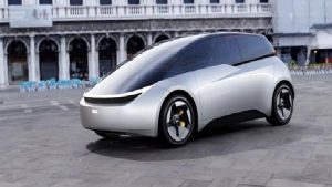 Hint elektrikli scooter üreticisi Ola, ilk elektrikli otomobilini gösterdi