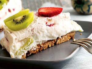 HURMALI PİŞMEYEN YOĞURT TATLISI Nasıl Yapılır?