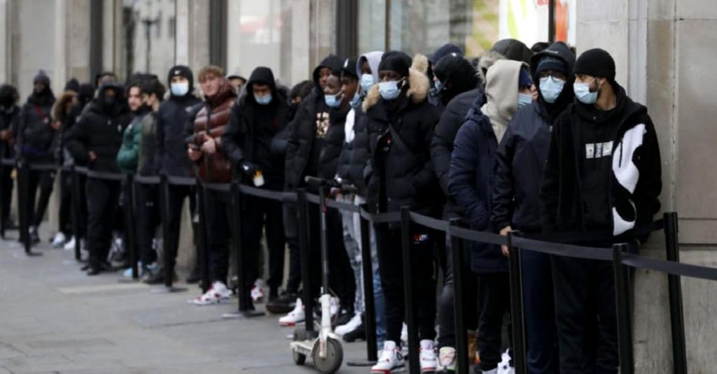 İngiltere’de halk harcamalarında kısıtlamaya gidiyor