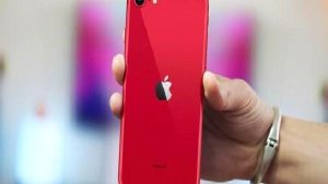 iPhone SE 3 sonunda geliyor: Bloomberg, muhtemel tanıtım tarihini açıkladı