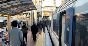 İzmir’de toplu ulaşım 6,5 liraya çıktı