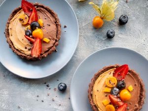 Kakaolu hurmalı vegan tart Nasıl Yapılır?