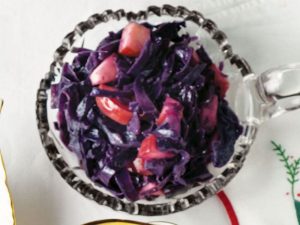 Kakule Ve Elmalı Kırmızı Lahana Nasıl Yapılır?