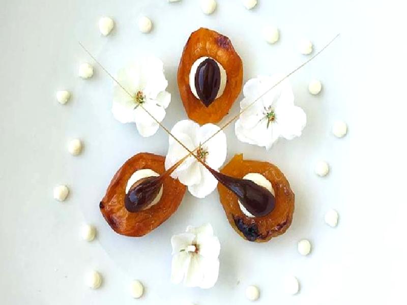 Kayısılı Ve Beyaz Çikolatalı Cheesecake Nasıl Yapılır?