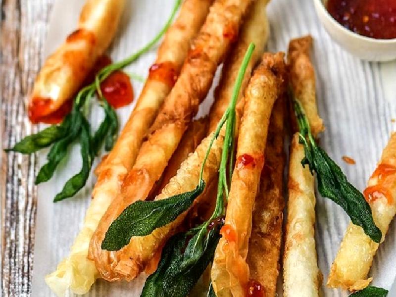 Keçi Peynirli Ve Ayvalı Kalem Börek Nasıl Yapılır?