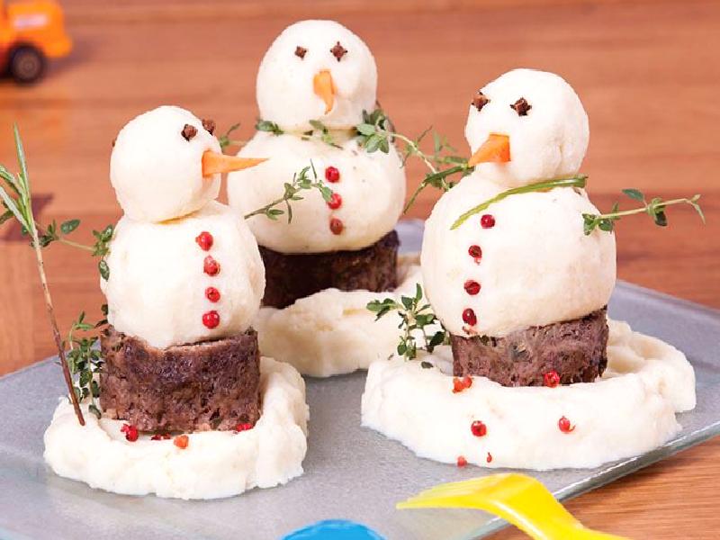KÖFTE VE PATATES PÜRESİNDEN KARDAN ADAM Nasıl Yapılır?
