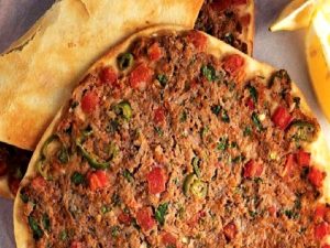 Kolay Lahmacun Nasıl Yapılır?
