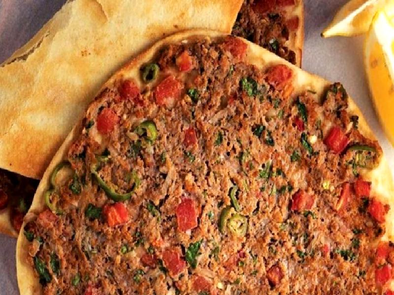 Kolay Lahmacun Nasıl Yapılır?