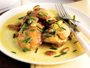 Köri Soslu Tavuk Nasıl Yapılır?