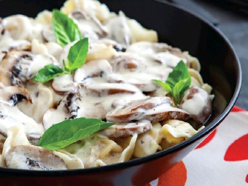 Kremalı Mantarlı Tortellini Nasıl Yapılır?