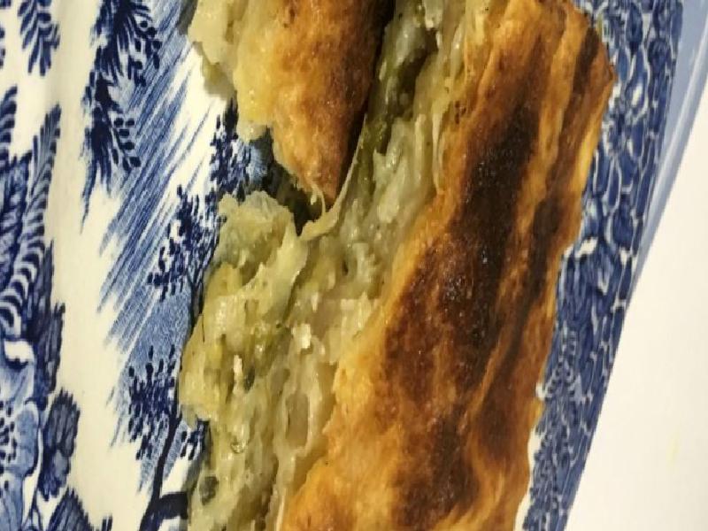 Lorlu Pırasa Böreği Nasıl Yapılır?