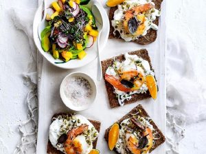 Mango salsalı karides kanepeleri Nasıl Yapılır?
