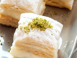 Muhallebili milföy tatlısı Nasıl Yapılır?