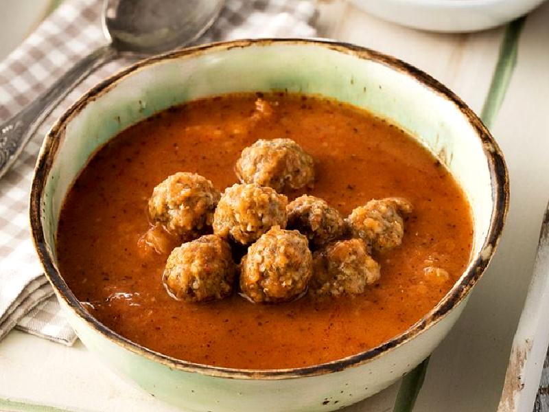 Napolitan Soslu Köfte Nasıl Yapılır?