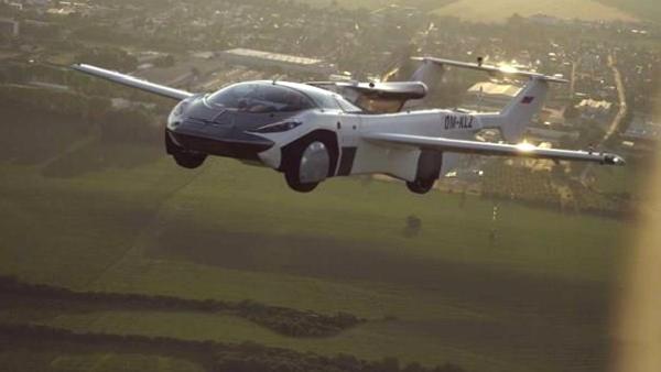 Otomobilden uçağa dönüşen AirCar uçuşa elverişlilik sertifikası aldı