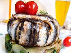 Pazılı ve taze otlu hamsili pilav Nasıl Yapılır?