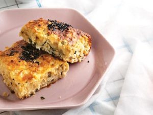 PEYNİRLİ SODALI BÖREK Nasıl Yapılır?