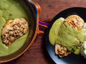 Pipian Soslu Tavuk Nasıl Yapılır?