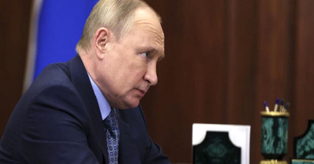 Putin: Rusya’dan doğalgaz alanlar Rusya’daki bankalarda hesap açmalı