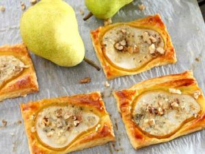 Rokfor Ve Armutlu Tart Nasıl Yapılır?